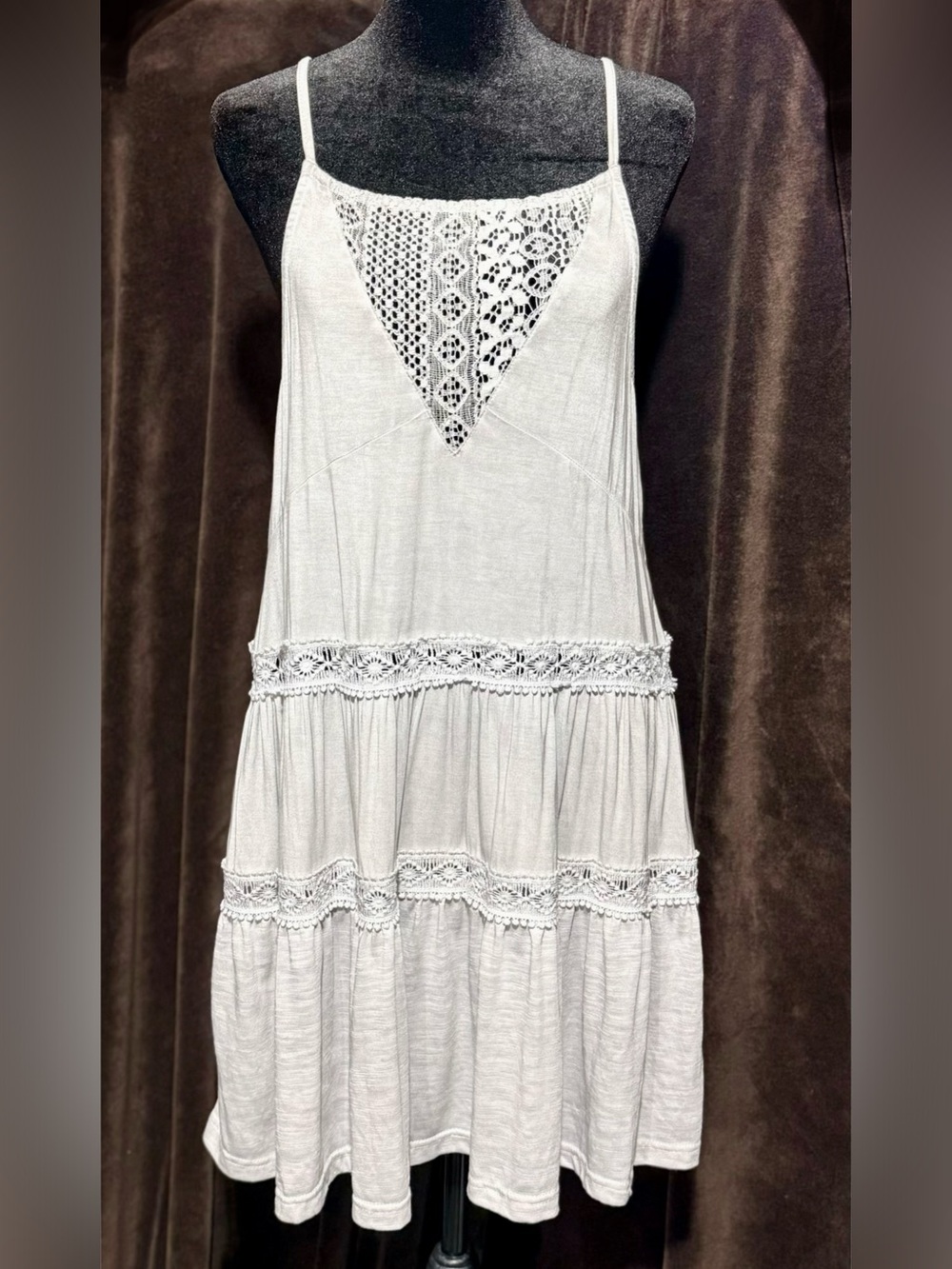 NWOT POL Lace-Trim Mini Dress in Light Gray